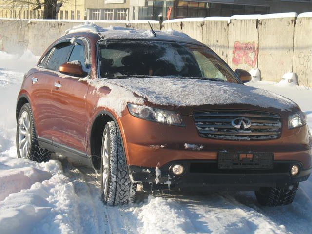 2005 Infiniti FX35