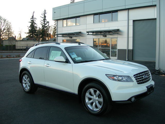 2005 Infiniti FX35 Pics
