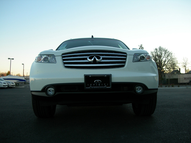 2005 Infiniti FX35 Photos