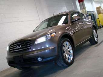 2005 Infiniti FX35 Pictures