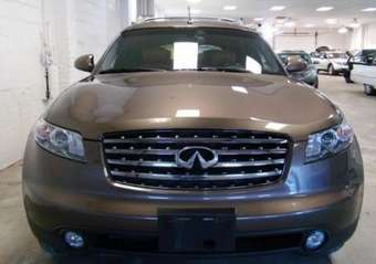 2005 Infiniti FX35 Photos