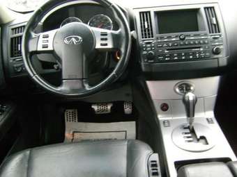 2005 Infiniti FX35 Photos