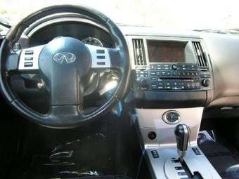 2005 Infiniti FX35 Pictures