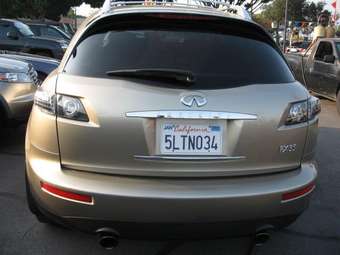 2005 Infiniti FX35 Pictures