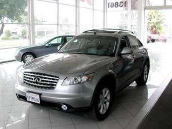 2005 Infiniti FX35 Pictures