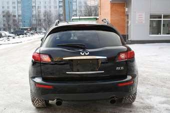 2005 Infiniti FX35 Photos