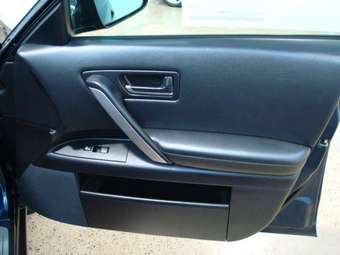 2005 Infiniti FX35 Pictures