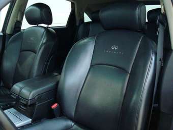 2005 Infiniti FX35 Pictures