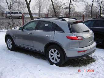 2005 Infiniti FX35 Pictures