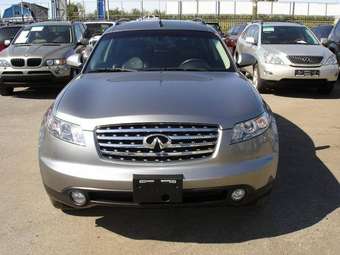 2005 Infiniti FX35 Pics