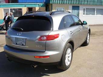 2005 Infiniti FX35 Pictures