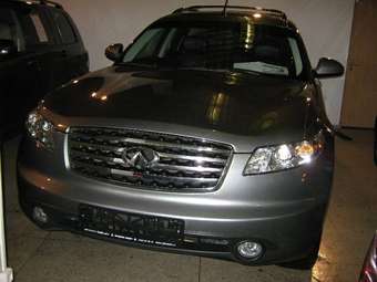 2005 Infiniti FX35 Pics