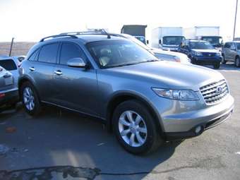 2005 Infiniti FX35 Photos