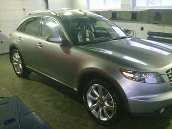 2005 Infiniti FX35 Photos