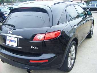 2005 Infiniti FX35 Photos