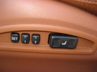 2005 Infiniti FX35 Pictures