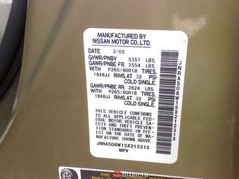 2005 Infiniti FX35 Photos