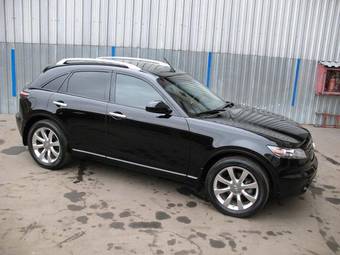 2005 Infiniti FX35 Images