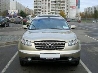 2005 Infiniti FX35 Pictures