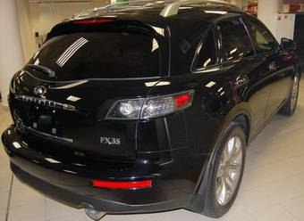 2005 Infiniti FX35 Photos
