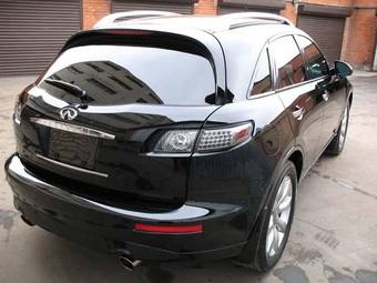 2005 Infiniti FX35 Photos