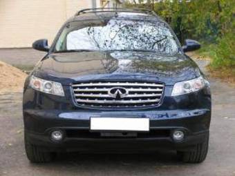 2005 Infiniti FX35 Photos