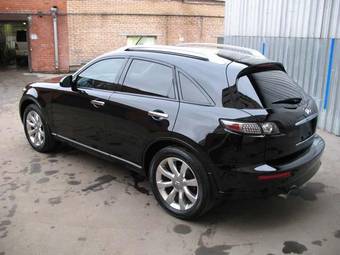 2005 Infiniti FX35 Photos