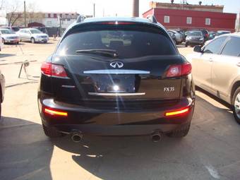 2005 Infiniti FX35 Photos