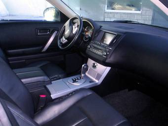 2005 Infiniti FX35 Images