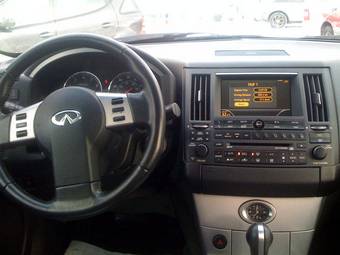 2005 Infiniti FX35 Pictures