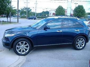 2005 Infiniti FX35 Photos