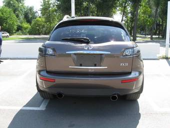 2005 Infiniti FX35 Pictures