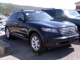 2005 Infiniti FX35 Photos