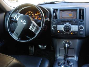 2006 Infiniti FX35 Photos