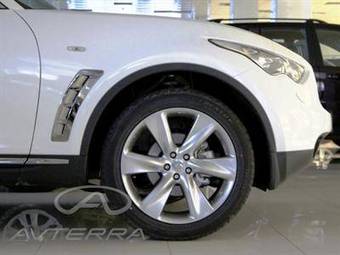 2009 Infiniti FX35 Pictures