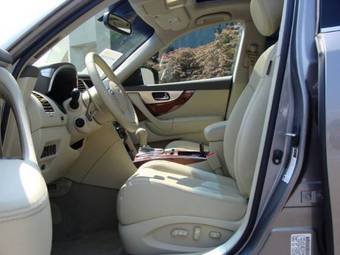 2009 Infiniti FX35 Pictures