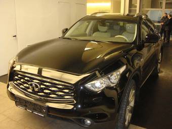 2009 Infiniti FX35 Pictures