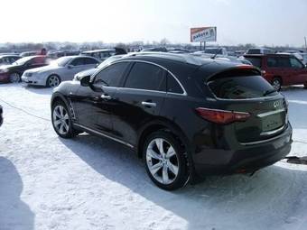2009 Infiniti FX35 Photos