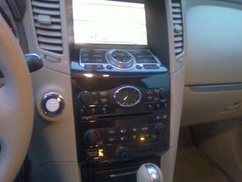 2009 Infiniti FX35 Pics