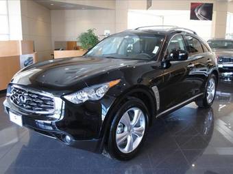 2010 Infiniti FX35 Pictures
