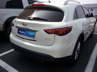 2010 Infiniti FX35 Photos
