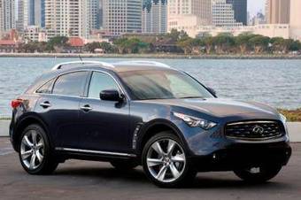 2010 Infiniti FX37 Pics
