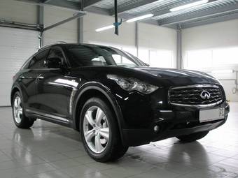 2011 Infiniti FX37 Photos