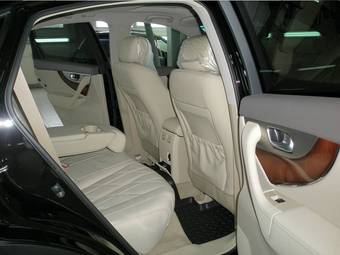 2011 Infiniti FX37 Pictures