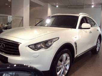 2012 Infiniti FX37 Photos