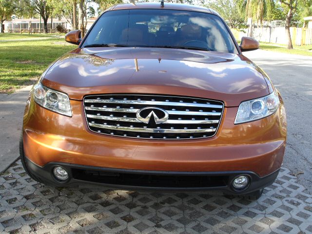 2003 Infiniti FX45 Pics