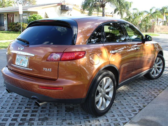 2003 Infiniti FX45 Pictures