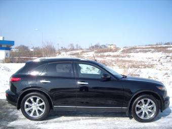 2004 Infiniti FX45 Images