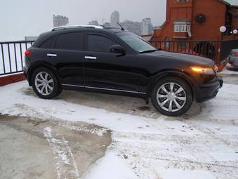 2004 Infiniti FX45 Pictures