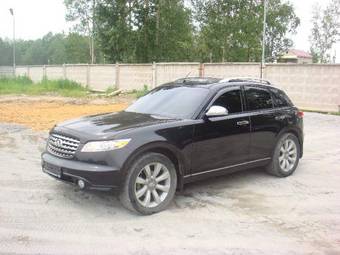 2004 Infiniti FX45 Photos